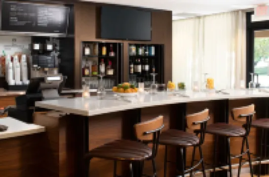 คอร์ทยาร์ดบายแมริออท ดัลลัส เพลโน ในเลกาซีพาร์ค