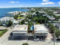 老科羅拉多旅館