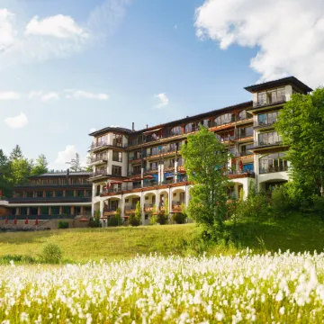 Schloss Elmau Luxury Spa Retreat & Cultural Hideaway Отели в г. Крюн