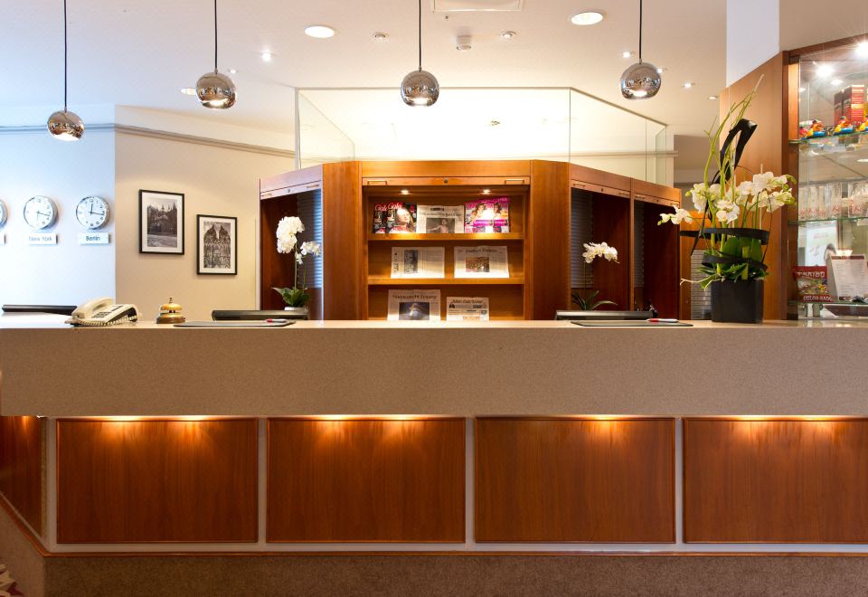 Leonardo Hotel Koln Over view