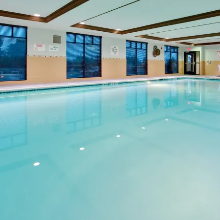 Holiday Inn Express & Suites WARMINSTER - HORSHAM by IHG