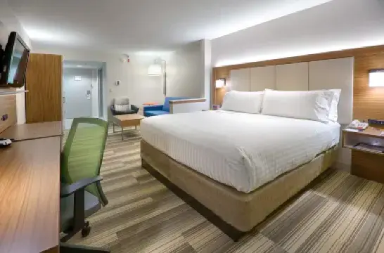 Holiday Inn Express & Suites JACKSONVILLE-SOUTH by IHG Hotels near Hands on Childrens Museum