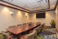 Holiday Inn Express & Suites SPRINGFIELD-MEDICAL DISTRICT by IHG - 3-Star