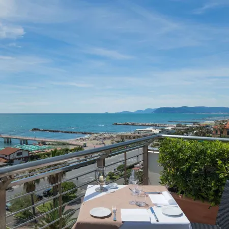 Hotel Excelsior