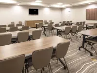 Staybridge Suites DENTON by IHG 덴턴 호텔