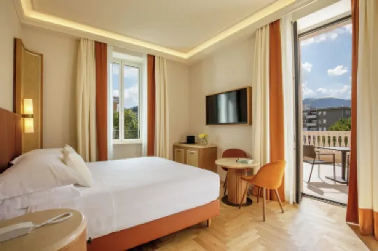 Villa Miliani Hotels in 