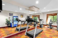 Quality Inn Near Interstate I94 - Gym