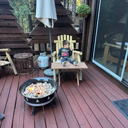 Cozy 3-bedroom cabin in superb Arnold with WiFi and a Spa