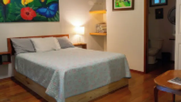 Private forest view cabin w/AC, 2 beds-restaurant and car rental on site.