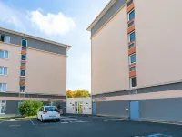 Séjours & Affaires Caen le Clos Beaumois - parking