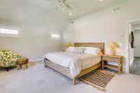 Sleek Long Branch Vacation Rental w/ Pool + Patio! - WiFi