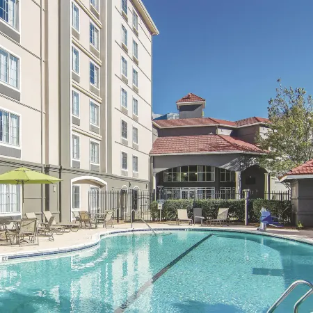 La Quinta Inn & Suites by Wyndham Atlanta Perimeter Medical
