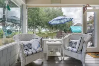 Steps to Beach: Home w/ Hot Tub in Oak Harbor! - Beach