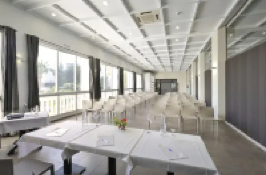 그란 호텔 라스 푸엔테스 알코쎄브레 호텔