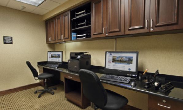 Hampton Inn & Suites Alexandria