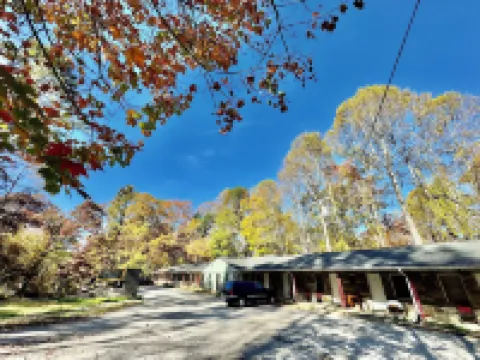 Parkview Lodge & Cabins Hotels in Avery County