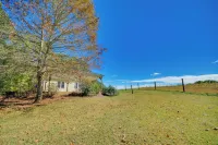 Peaceful & Convenient Country Retreat in Lexington - 3-Star
