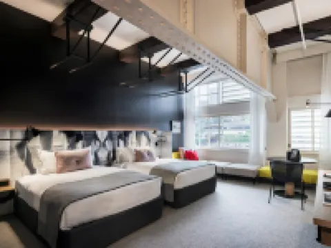 奧華酒店 - 烏魯姆魯 伍爾盧莫盧酒店