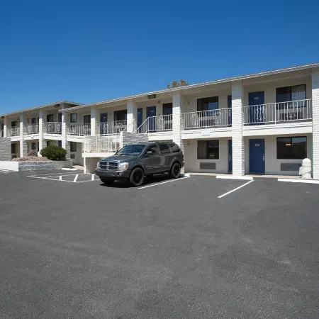 Motel 6 Kingman, AZ - Route 66 West