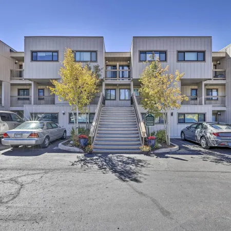 8 Mi to Keystone Resort: Dillion Condo w/ Hot Tub!