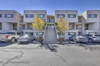 8 Mi to Keystone Resort: Dillion Condo w/ Hot Tub! - Apartments