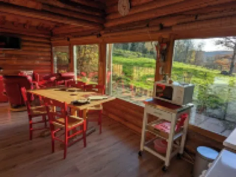 Meet with unusual… you will experience a change of scene! Private spa jacuzzi. Hôtels à : Tendon