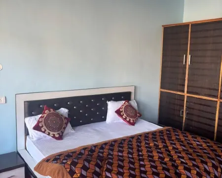 The Gauri Huts and Restaurant Hotels in Joshimath