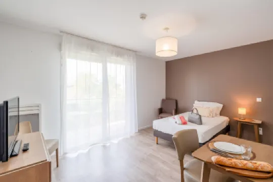 Quality Suites Lyon L'Isle-d'Abeau Hotels in Isere