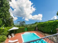 Holiday Home in Tuscany with Pool Hotels in Lajatico