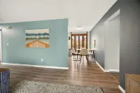 Clearview Comfort 3BR Near Airport