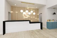 AmericInn by Wyndham Rochester - parking