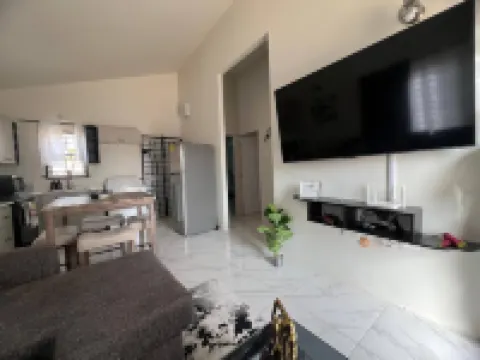 Charming 2 Bedroom Home in Phoenix Park Village Hôtels à : 