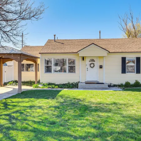 Charming Orem Home w/ Yard - Near BYU & Uvu!