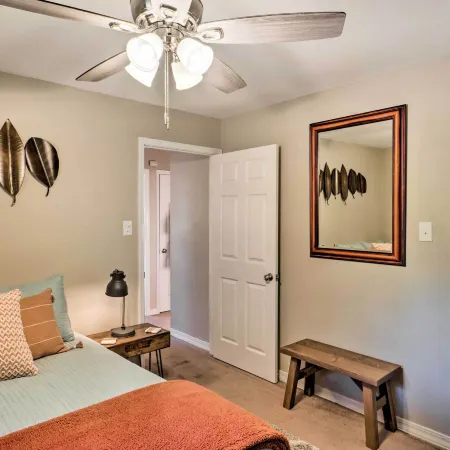 Cozy Ruston Townhome < 1 Mi to Louisiana Tech Hoteles en Ruston