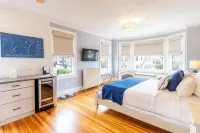 Paws on Pelham - homestay