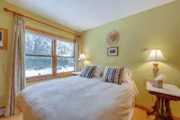 2 Mi to Main Street! Cozy Burlington Guest Suite - Apartments