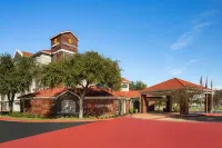 La Quinta Inn & Suites by Wyndham Dallas Arlington South