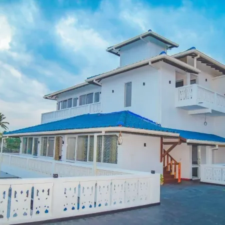Hikka Ocean Resort