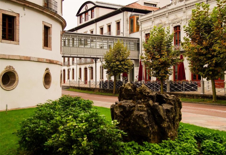 hotel overview picture