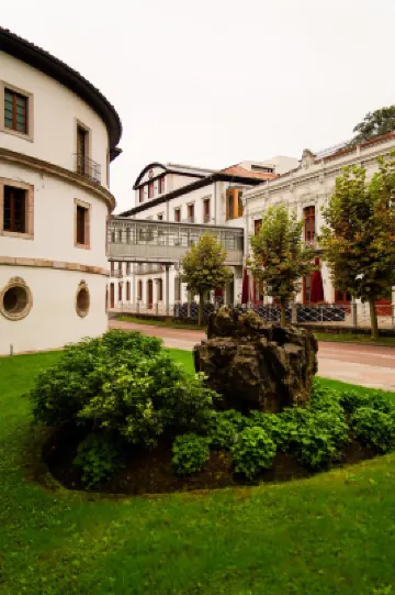 Blau Gran Hotel Las Caldas, a Member of Radisson Individuals Отели в г. 