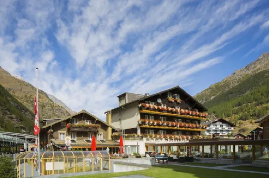 Typically Swiss Hotel Täscherhof