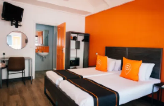 Never at Home Green Point Hotels in 