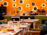 Ibis Styles Athens Routes - พร้อมอาหารเช้า