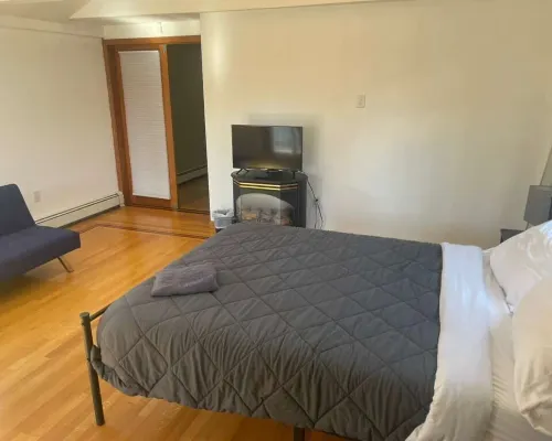 Homestay Near Near Savin Hill Area Hotels near Computer History Museum