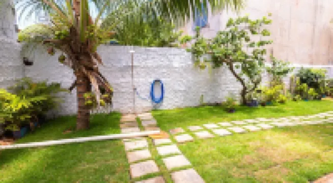 Casa com Piscina e Churrasqueira em Arembepe