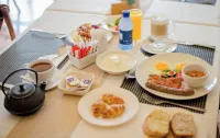 Casa Blanca Boutique Hotel Pension - servizio colazione