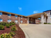Quality Inn Lincoln Cornhusker Hotels near Lincoln Airport (Nebraska)