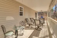 2 Mi to Dtwn Ellijay! Outdoorsy Escape w/ Hot Tub - Wifi