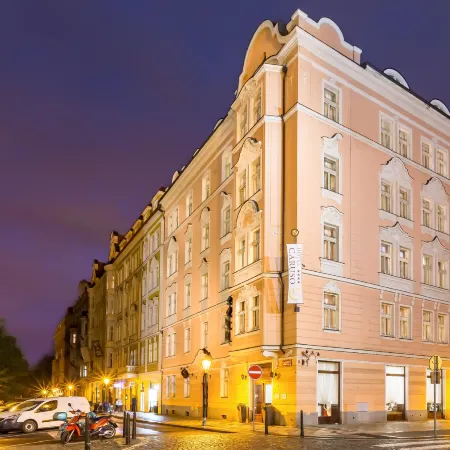 Hotel Caruso Old Town Отели рядом с достопримечательностью «Концертный и выставочный зал Rudolfinum»