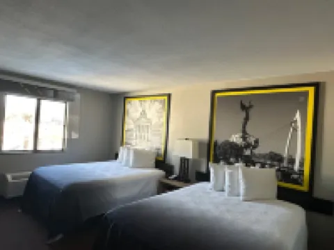 Super 8 by Wyndham Fort Scott